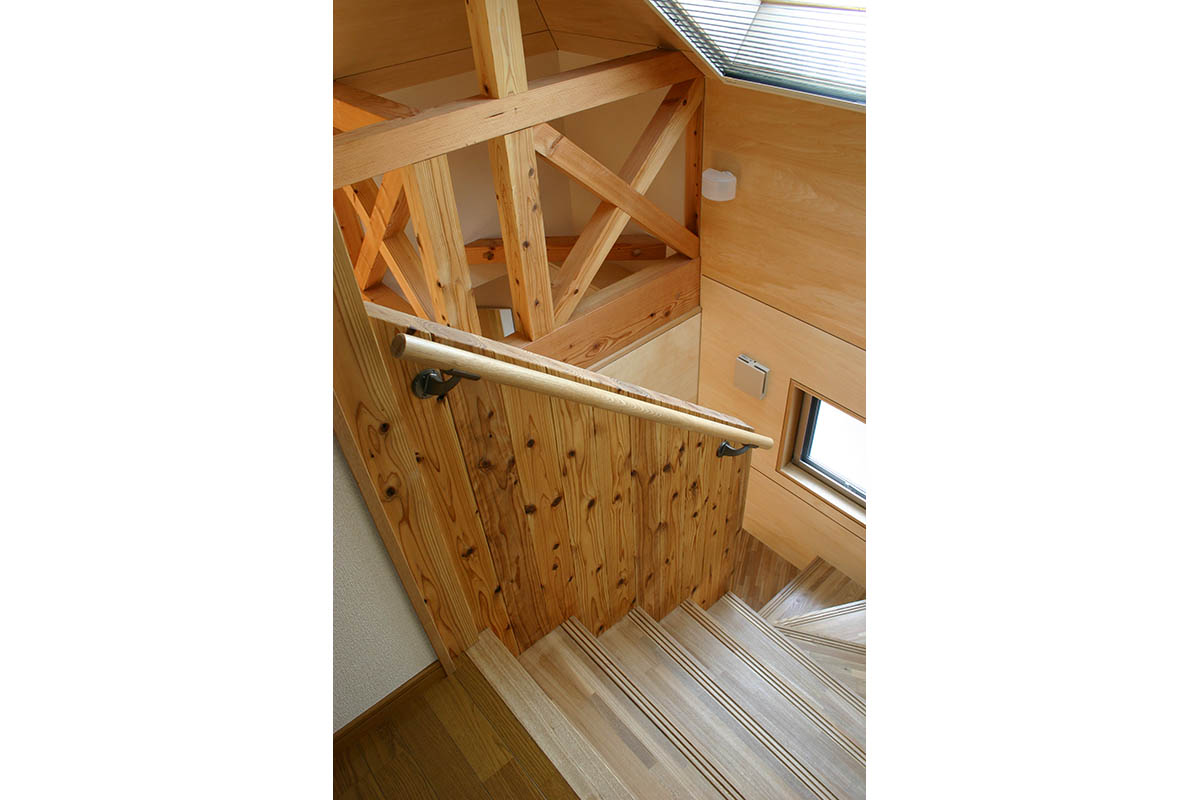 U様邸　階段吹き抜け